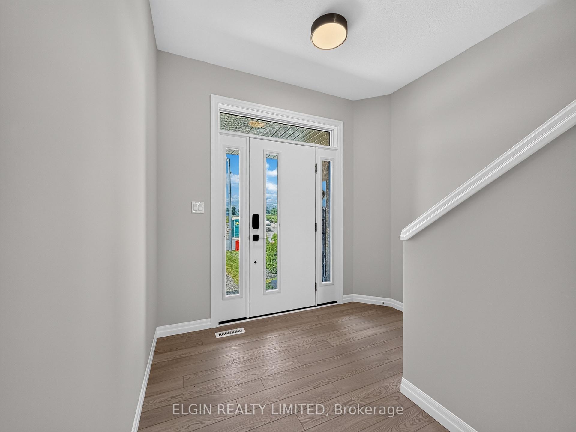 66 Woodcock Drive, Tillsonburg — photo 4 of 5