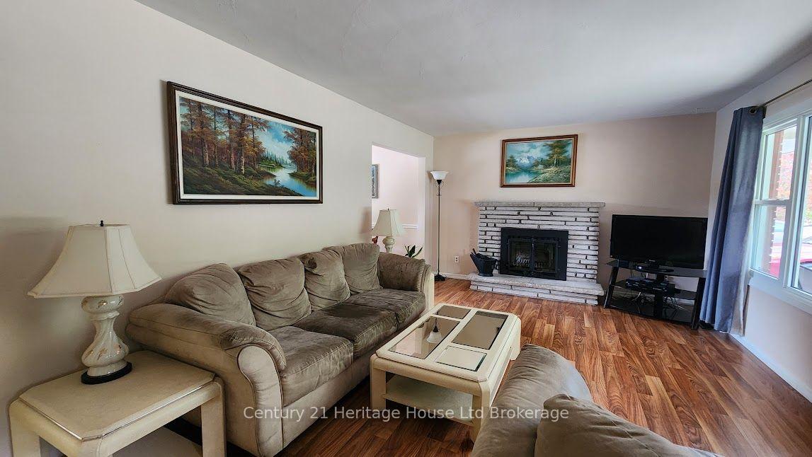 54 Glendale Drive, Tillsonburg — photo 3 of 5
