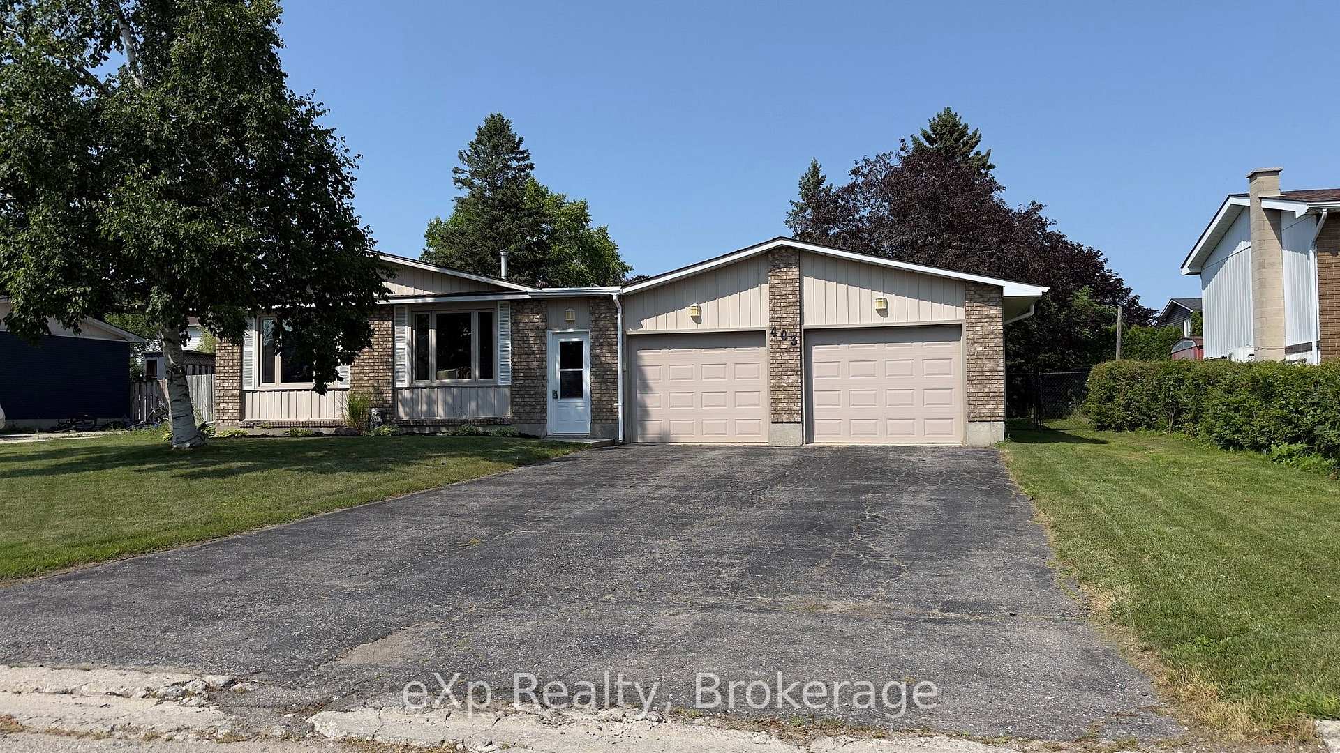 403 Highland Drive, Kincardine — photo 2 of 5