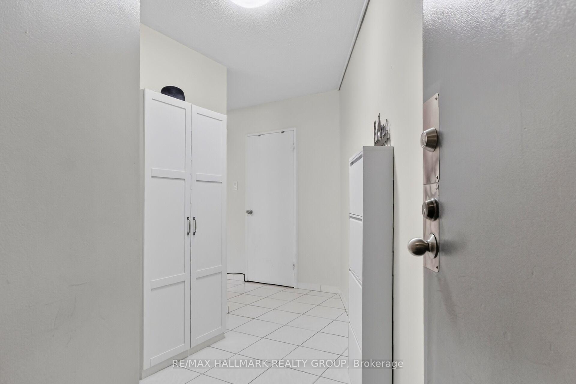 1380 Prince Of Wales Drive 304, Mooneys Bay - Carleton Heights and Area — photo 4 of 5
