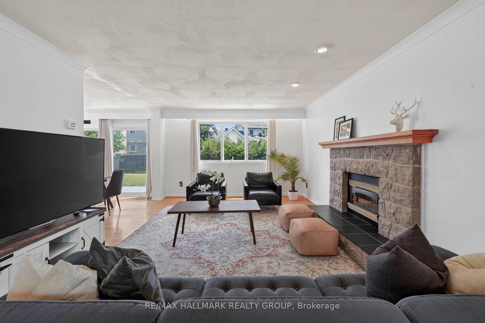 1038 Arnot Road, Mooneys Bay - Carleton Heights and Area — photo 5 of 5