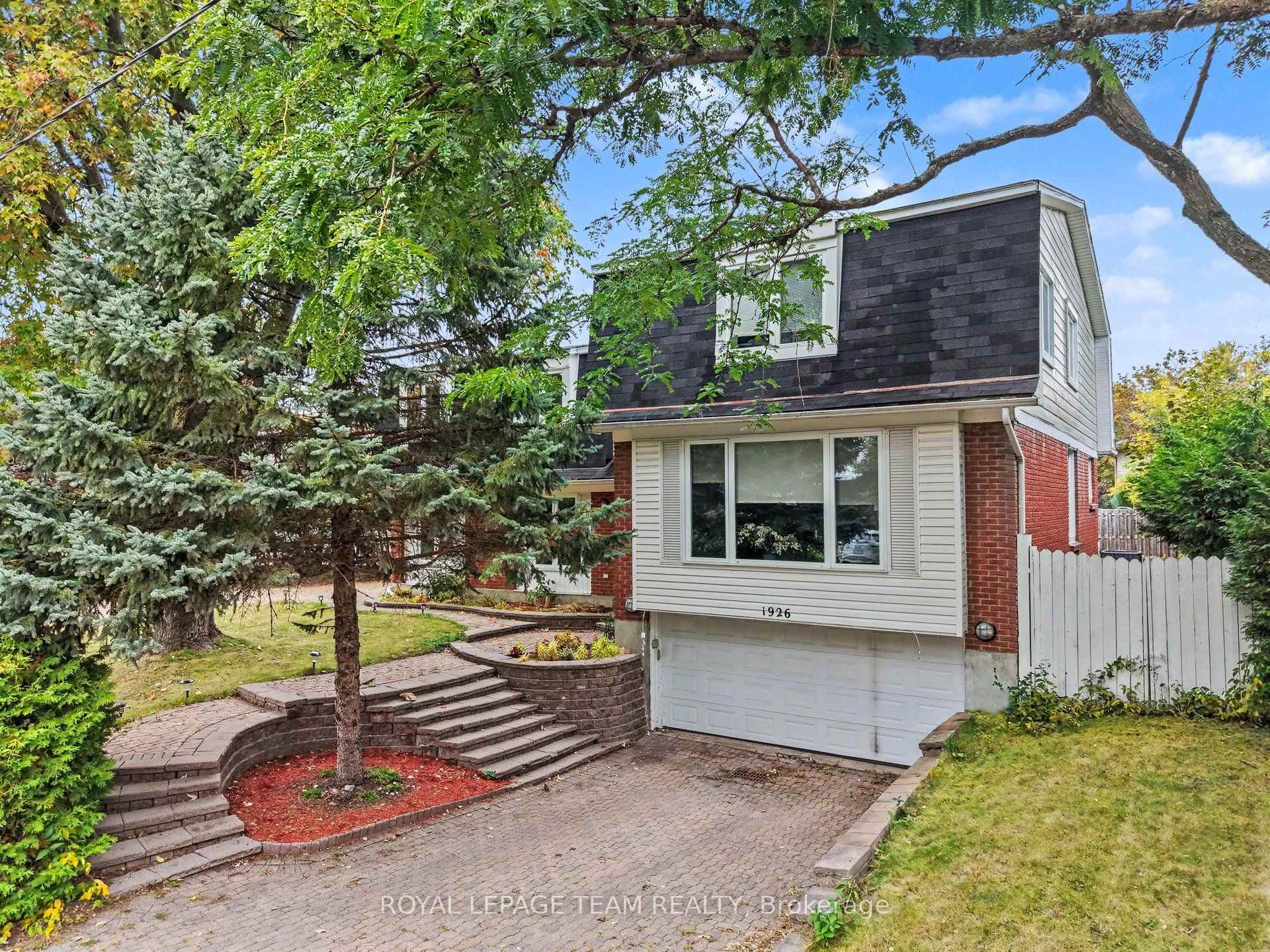 1926 Marquis Avenue, Beacon Hill North - South and Area, ON K1J 8J2